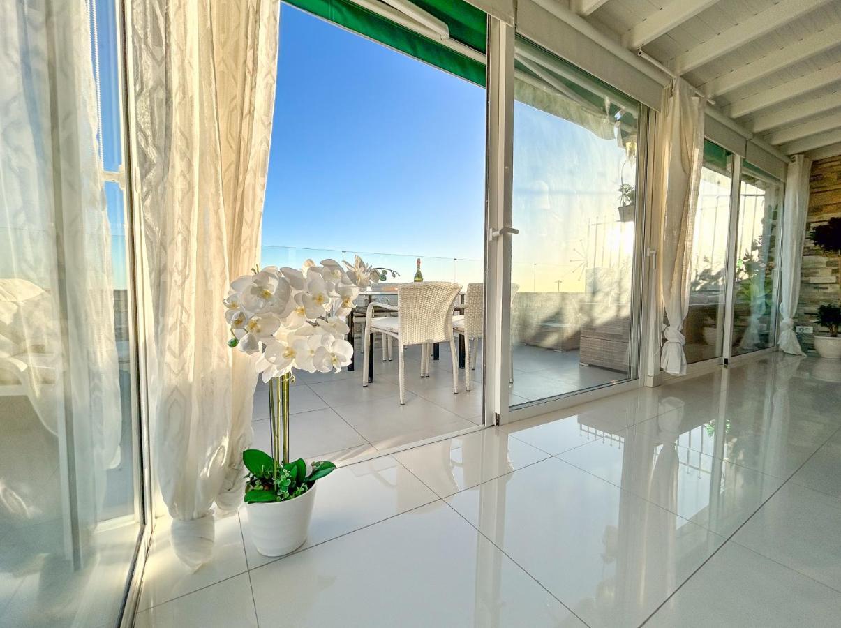 Penthouse Of Views Los Cristianos لوس كريستيانوس المظهر الخارجي الصورة